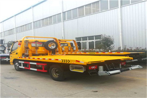 华容附近拖车救援搭电