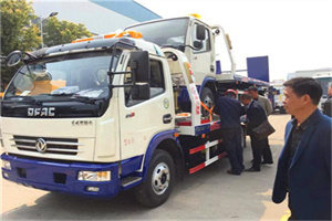 华容汽车道路救援拖车价格